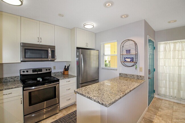 Building Photo - Plantation Golf and Country Club Annual Co...