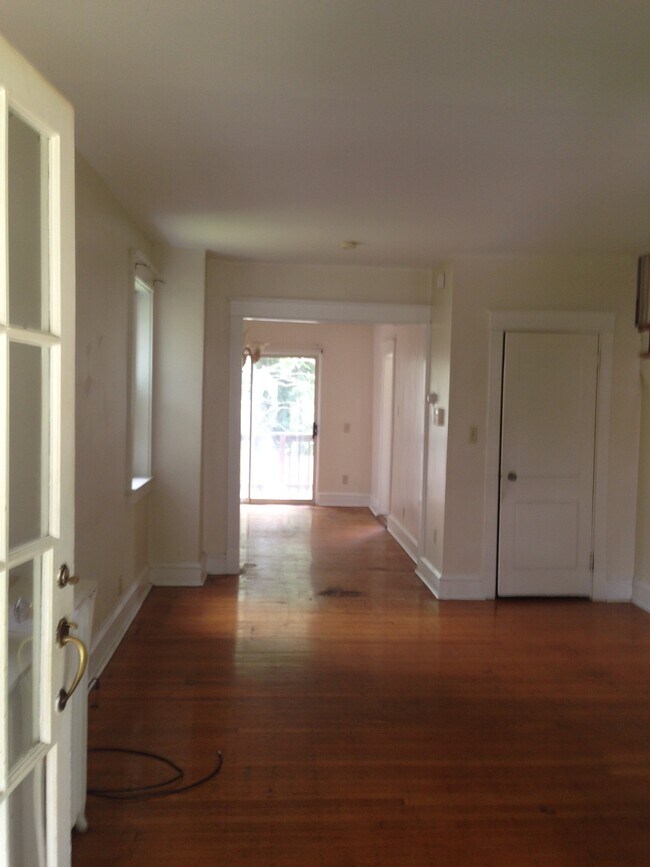 open DR/LR - 42 Wellington Rd