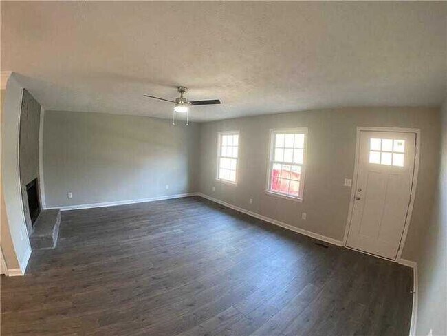 Foto del edificio - Fantastic 4bd/2ba home! Coming soon!