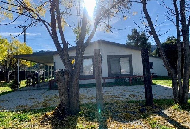 Foto del edificio - 32720 Webb Dr