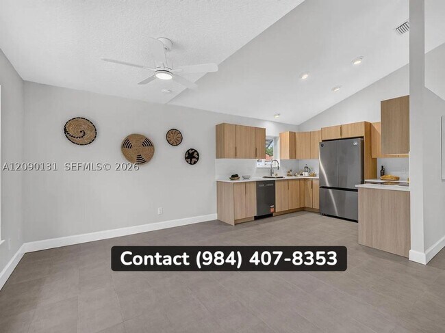 Foto del edificio - 6163 SE Windsong Ln