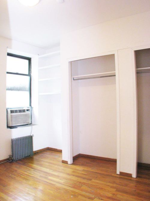 Building Photo - 356 W 48th St