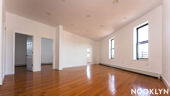 Building Photo - 5940 Myrtle Ave