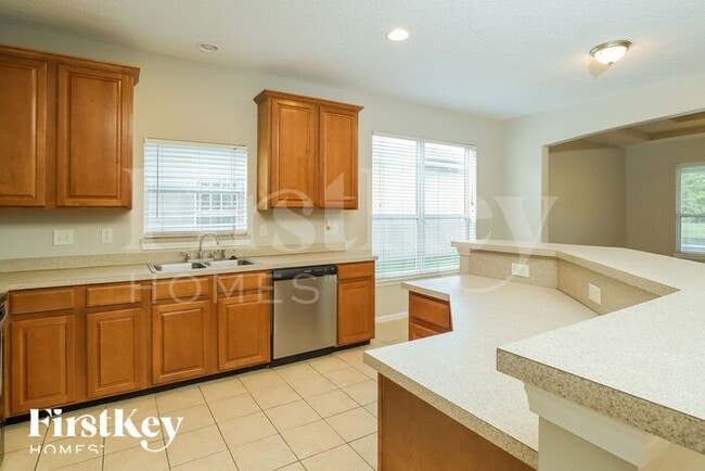 Foto del edificio - 723 Candlebark Dr