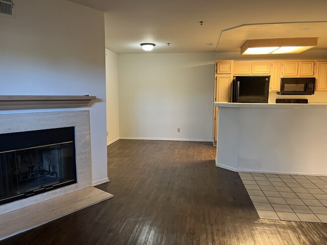 Kitchen/Dining Room - 631 Oak Run Trl