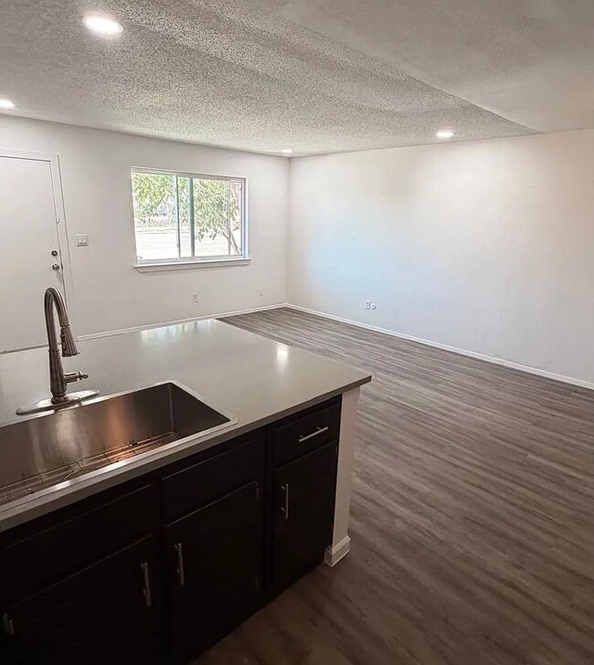 Building Photo - 116 Bauxite Ave