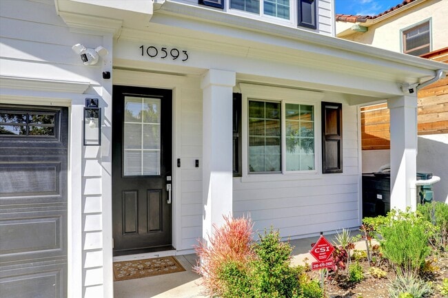 Building Photo - 10593 Kinnard Ave