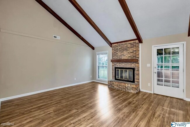 Building Photo - 5 br, 3 bath House - 13010 Coys Drive Sout...