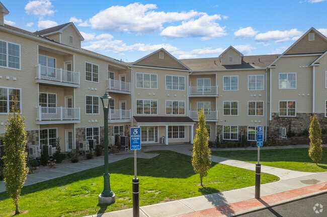 New Phase - Summit Place - 1 Month Free, Open House 11/15