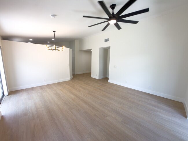 Foto del edificio - 6561 Fern St