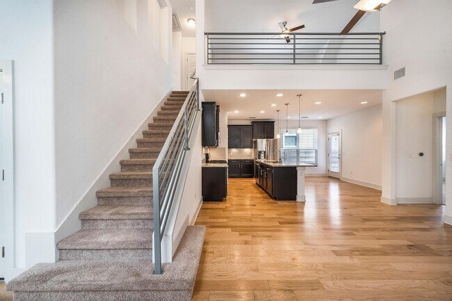 Foto del edificio - 1408 Casa Dr