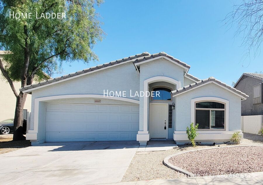 Foto principal - 16063 W Culver St
