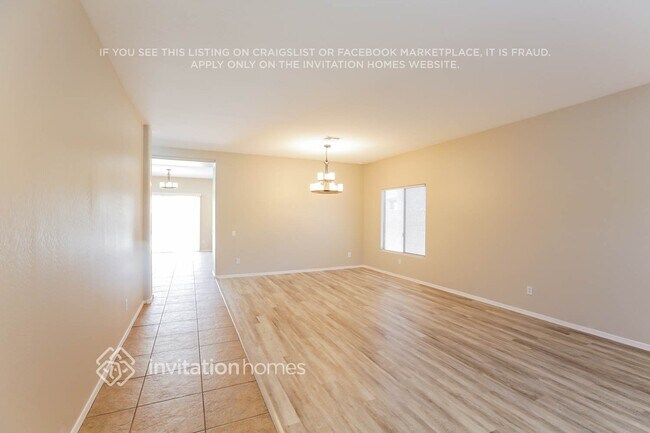 Foto del edificio - 11867 W Sherman St