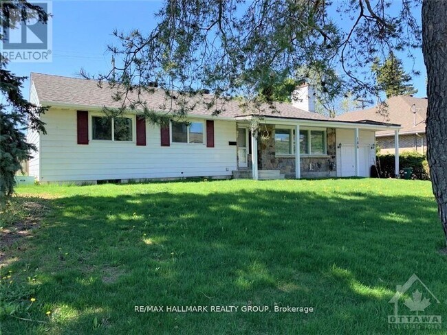 Photo du bâtiment - 186 Balmoral Pl