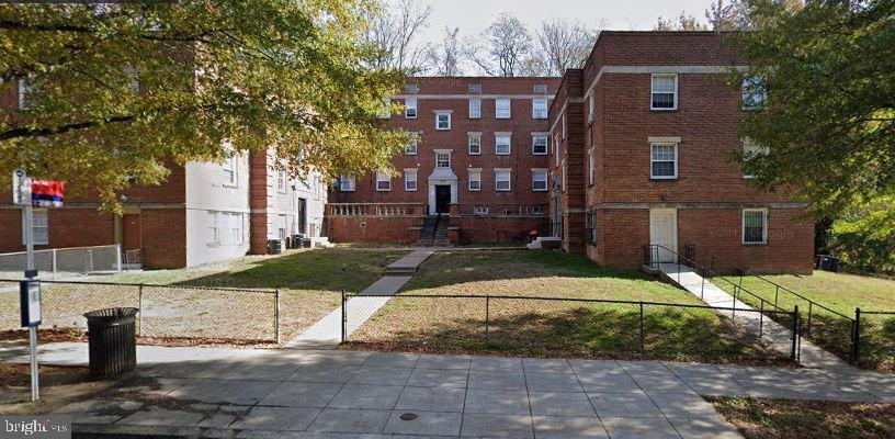 Primary Photo - 3838 S Capitol St SE