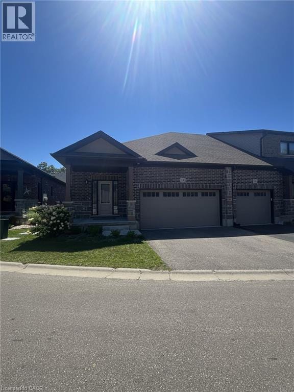 Building Photo - 14 Tamarack Way