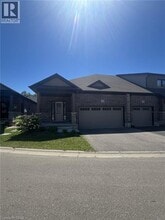 Building Photo - 14 Tamarack Way