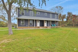 Building Photo - 108 Clarks Ln