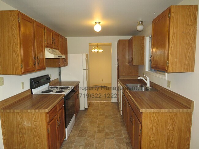 Photo - Beautiful 3-Bedroom House in Eastern Color...