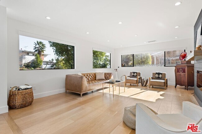 Foto del edificio - 8547 Shoup Ave