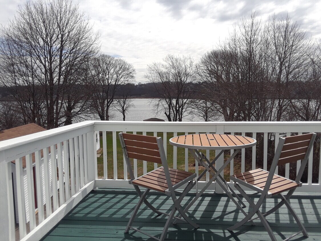 1212 Riverside Ave Unit Furnished 2 Bed, Somerset, MA 02726 Apartments