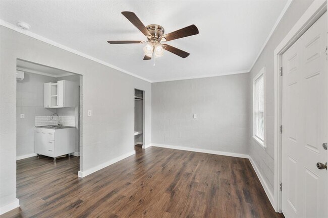 Building Photo - 415 N Beauregard St