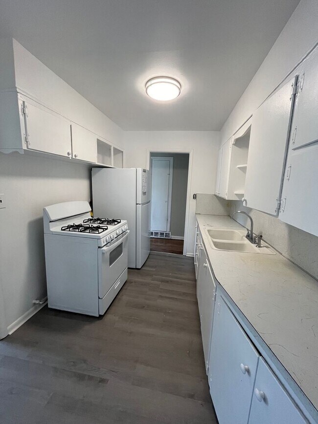 Foto del edificio - Beautiful 4 bedroom home ready to move in!