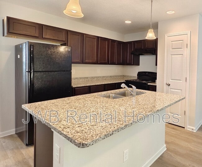 Foto del edificio - 9109 India Ave