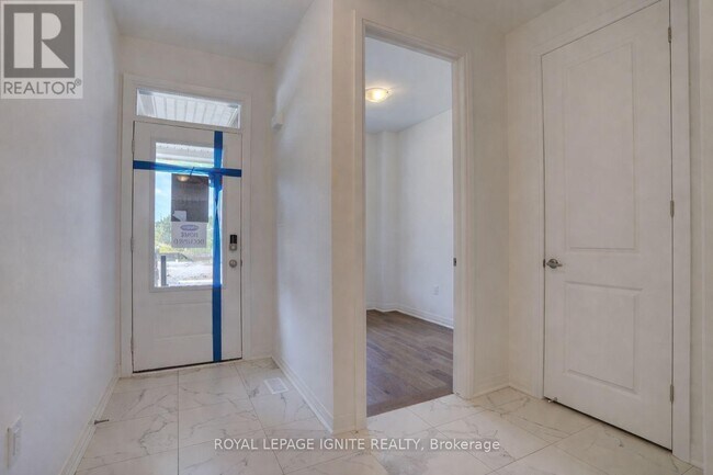 Photo du bâtiment - 1584 Scarlett Trl