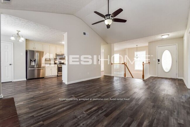 Foto del edificio - 1276 Melrose Forest Lane