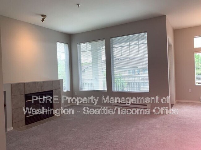 Foto del edificio - 6127 Hazel Loop SE