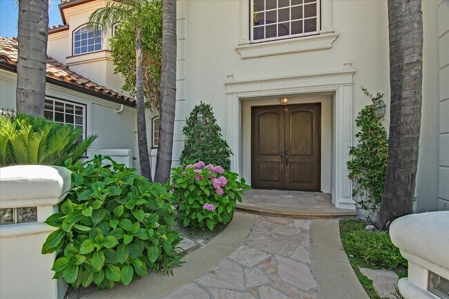 Foto del edificio - 5451 Newcastle Ln