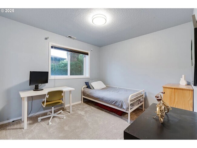 Foto del edificio - 1129 NW Connell Ave