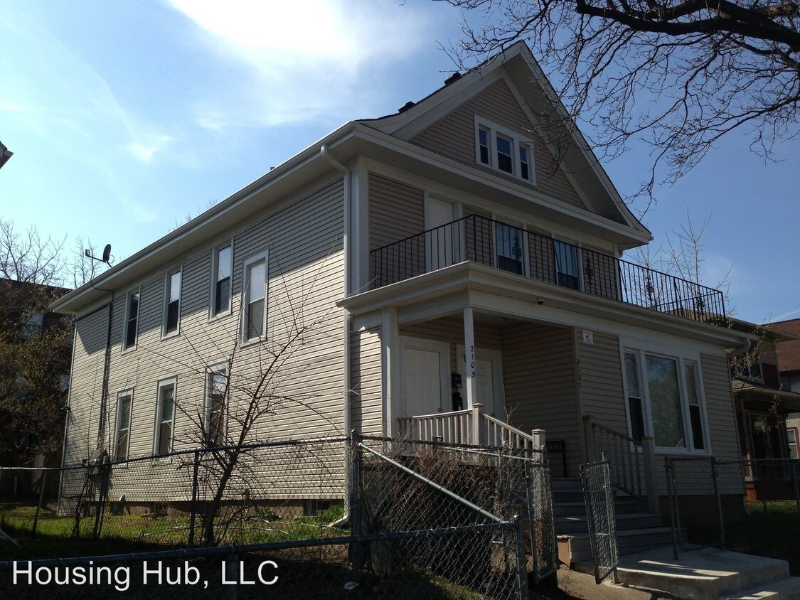 Primary Photo - 2107-2107 Aldrich Ave N