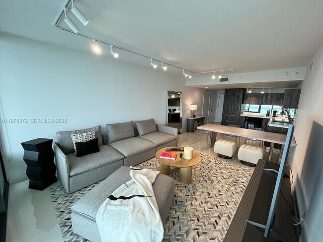 Foto del edificio - 3131 NE 7th Ave