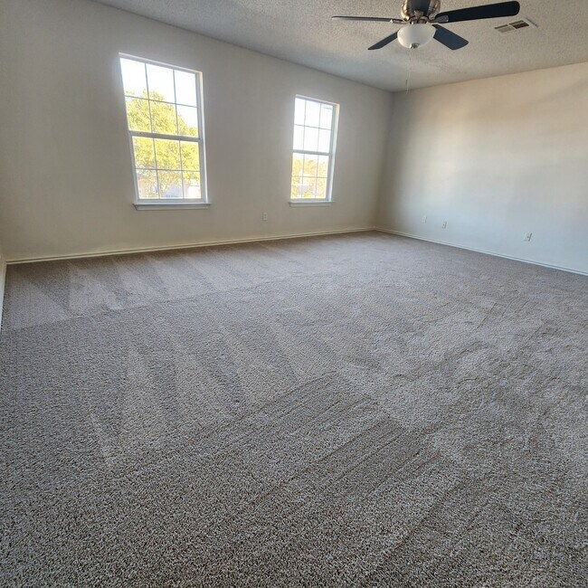 Foto del edificio - 1803 Killians Cove