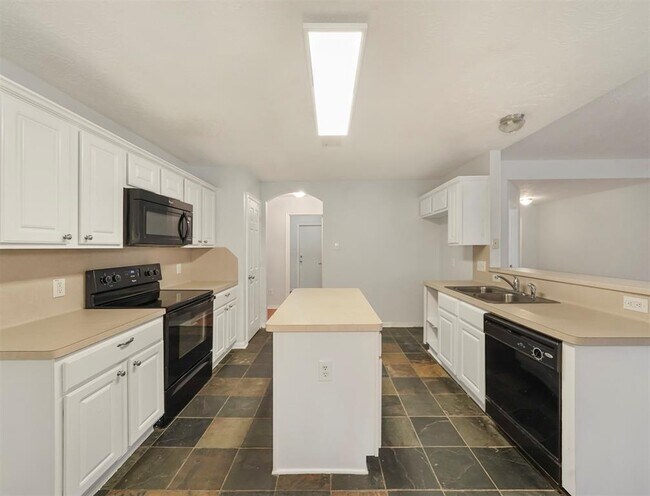 Foto del edificio - 16393 Ryan Guinn Way