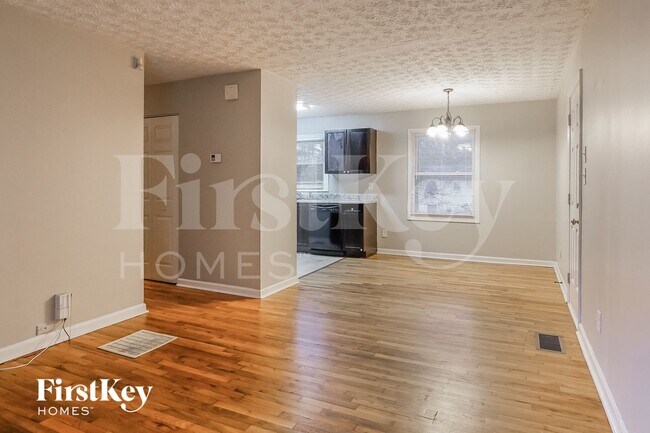 Building Photo - 443 Fairlock Ln NW