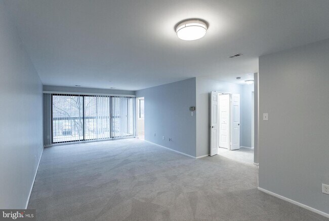 Foto del edificio - 2817 Jermantown Rd