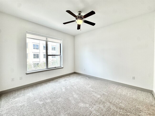 Foto del edificio - 2111 Westheimer Rd