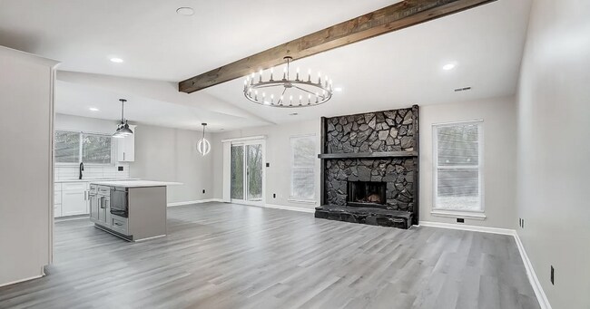 Building Photo - Location! Location! Welcome to your dream ...