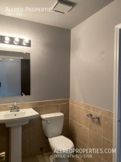 Foto del edificio - Springdale Duplex, Backyard deck, Jack & J...