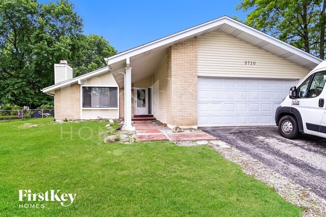 Building Photo - 3710 Woodman Dr