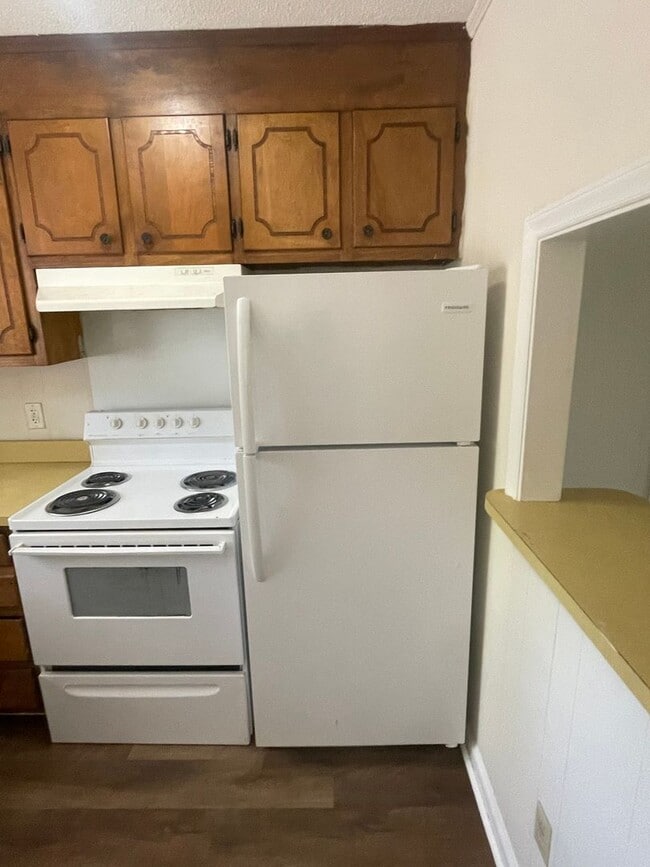 506 Pickett St SW Unit D, Wilson, NC 27893 Room for Rent in Wilson, NC