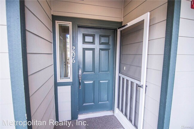 Foto del edificio - 3 br, 2 bath House - 1020 1st St #206