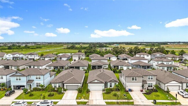 Foto del edificio - 10005 Patterson Wy