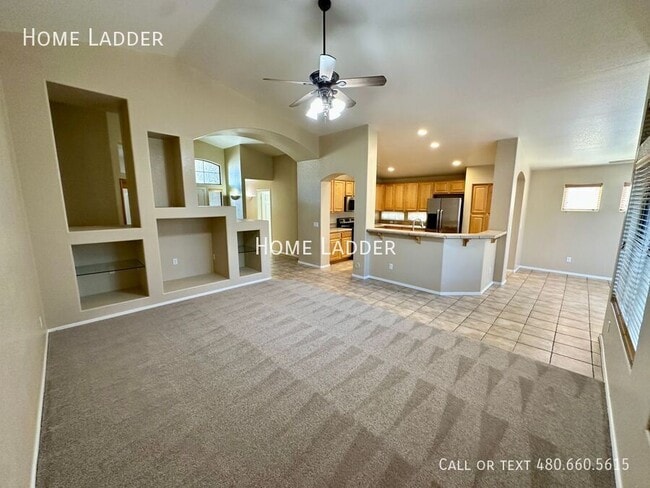 Foto del edificio - 1100 E Nunneley Rd