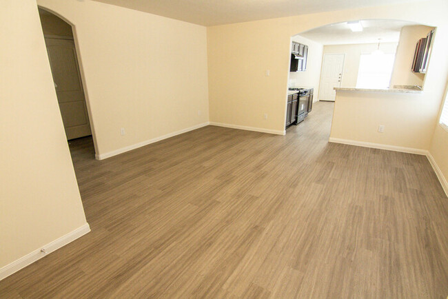 Foto del edificio - 961 River Sage Ct