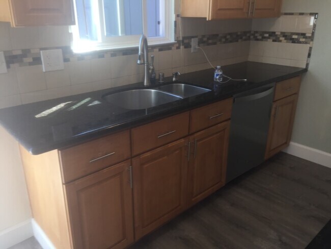 Foto del edificio - 136 Arana Dr