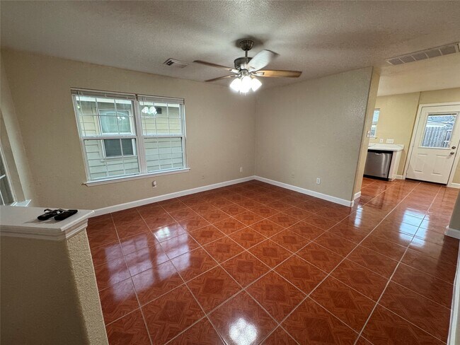 Foto del edificio - 13303 Ridgewood Knoll Ln